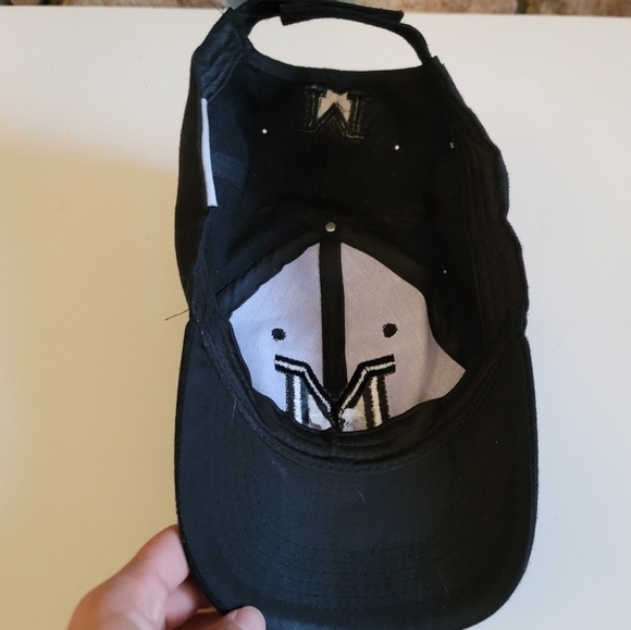 MICHIGAN WOLVERINES BLACK ADJUSTABLE HAT - Picture 6 of 9